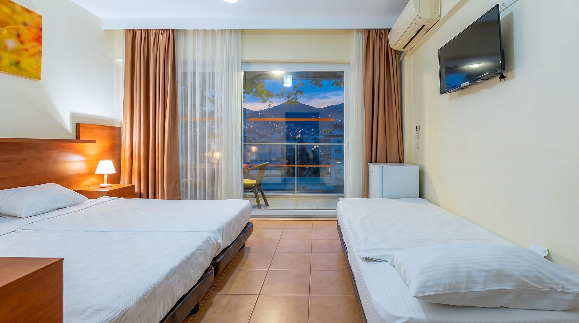 Photo - Gallion Hotel