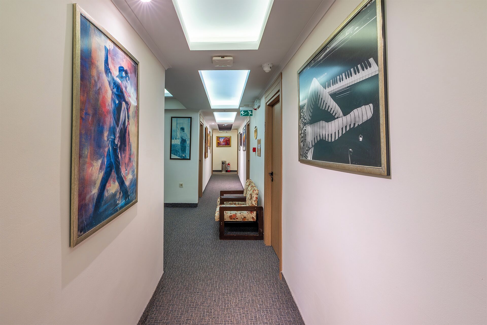 Photo - Gallion Hotel