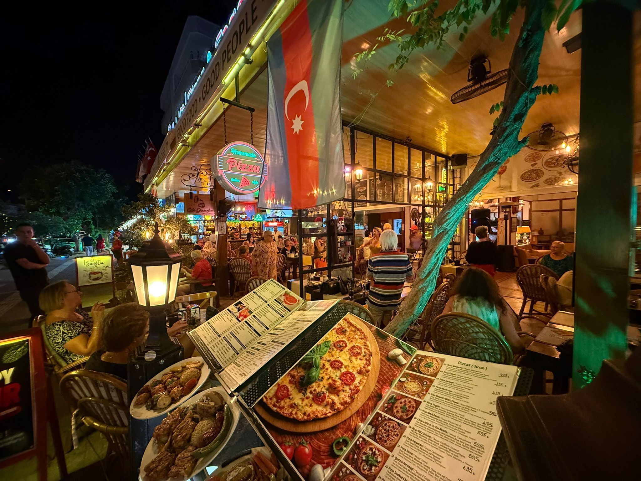 Breakfast, lunch, dinner served; international cuisine 