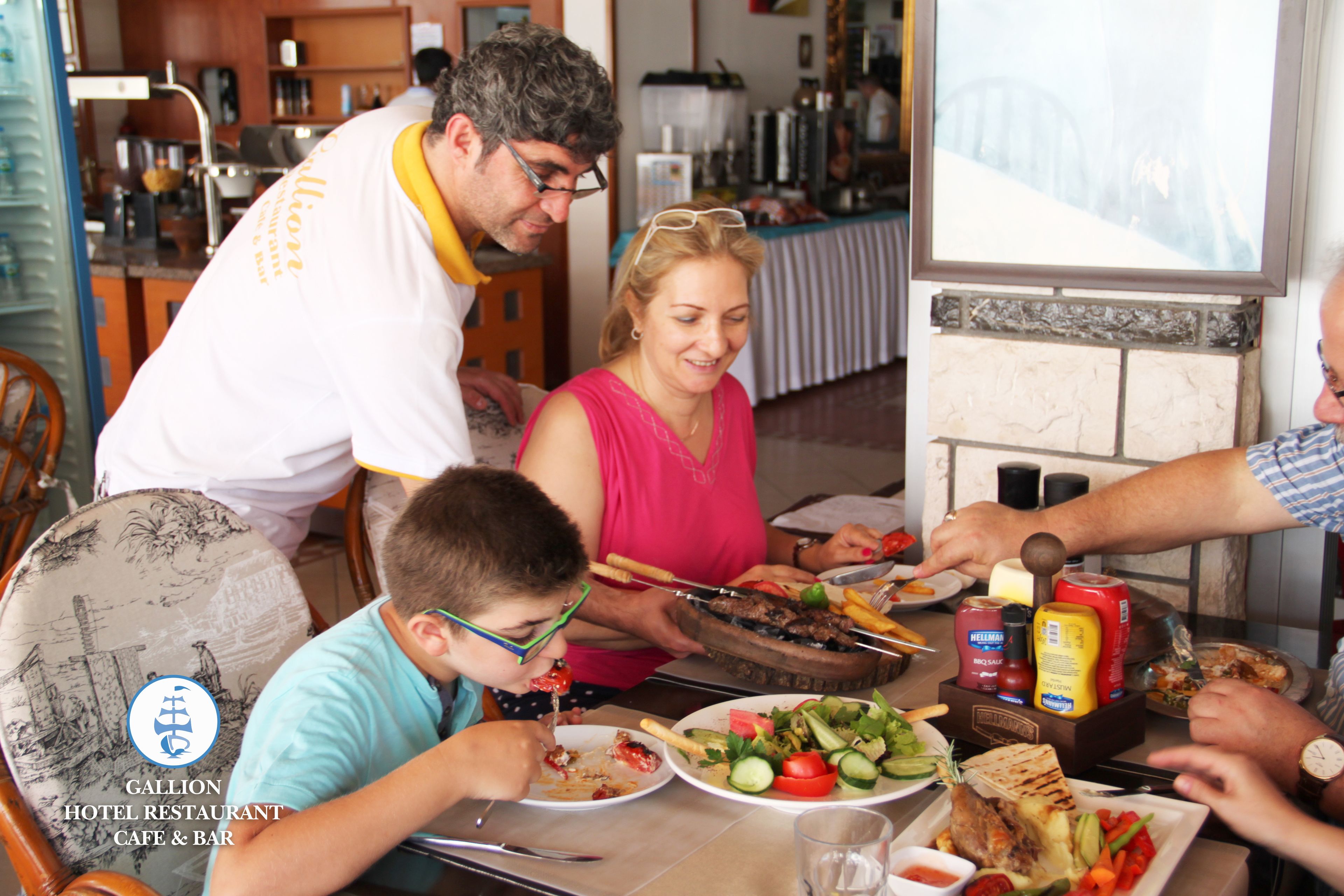 Photo - Gallion Hotel