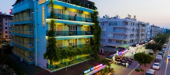Gallion Hotel