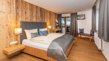 Apartment (Ursprung) | Hochwertige Bettwaren, laptopgeeigneter Arbeitsplatz