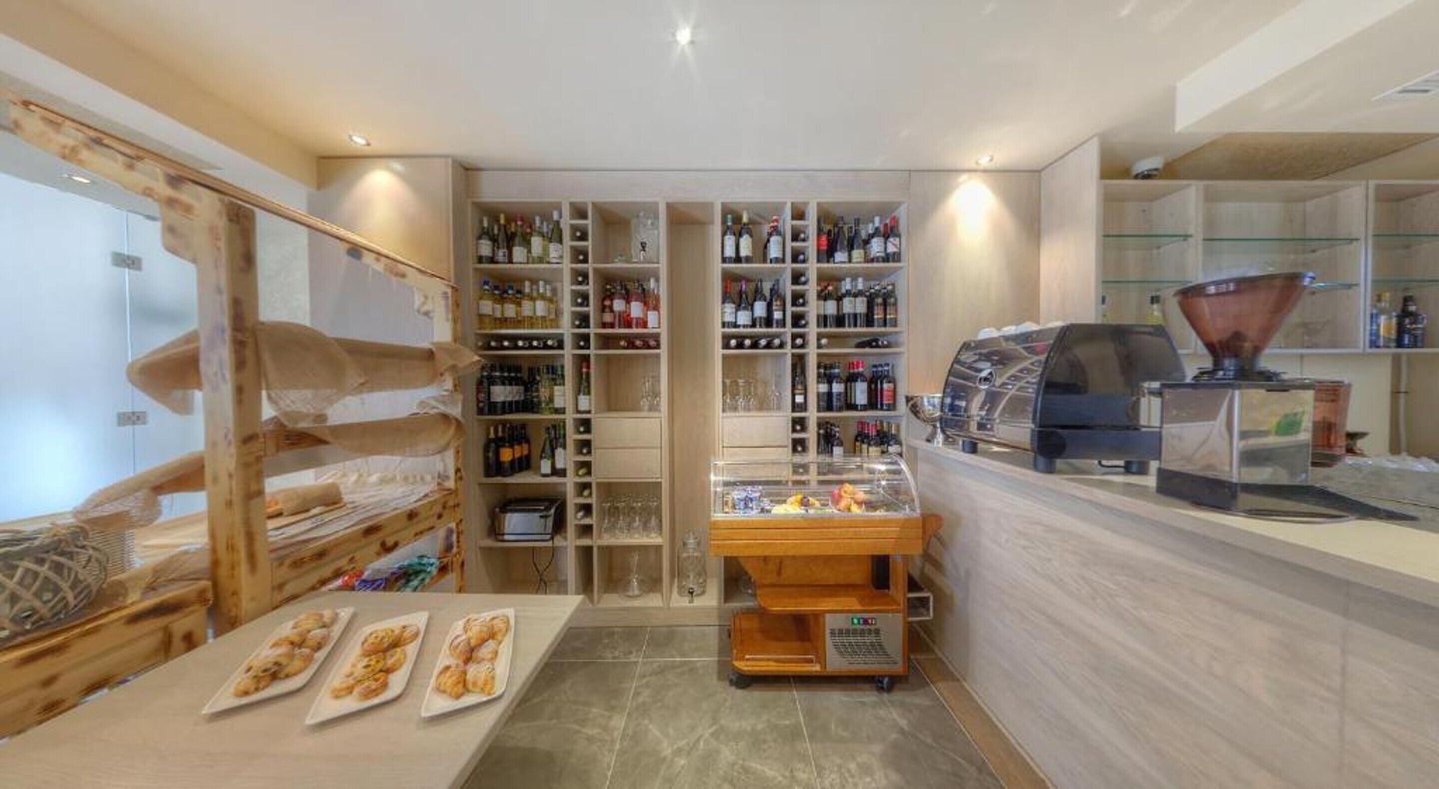 daily continental breakfast (eur 12 per person)