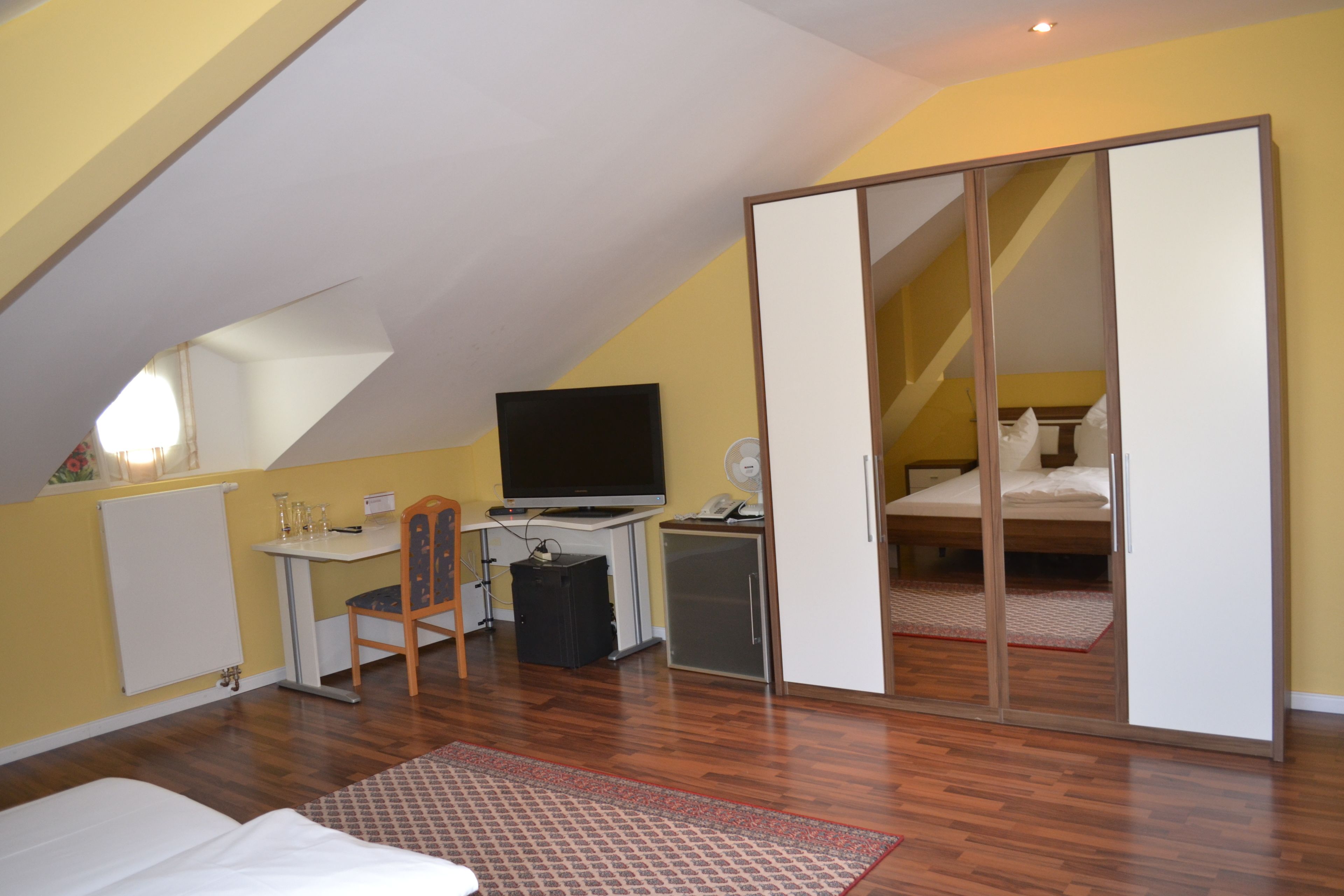 superior double room single use | 1 bedroom, minibar, in-room safe, desk
