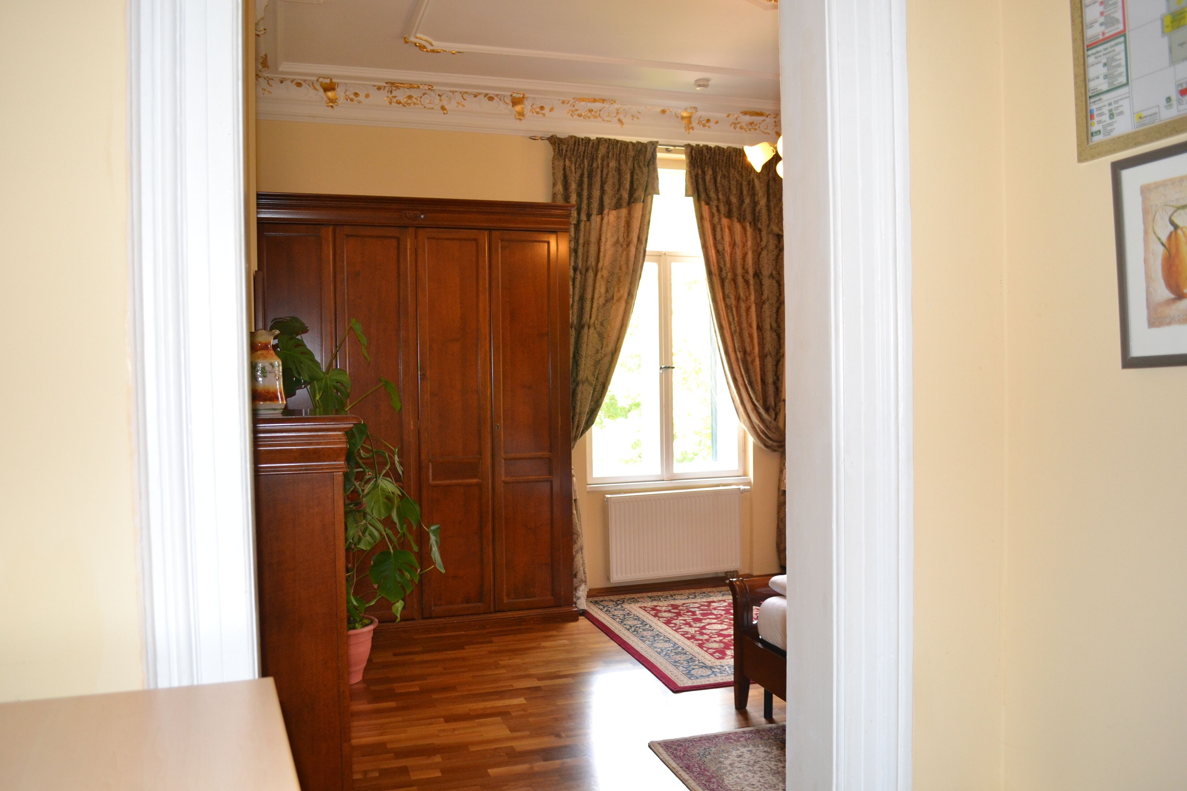 double room single use | 1 bedroom, minibar, in-room safe, desk