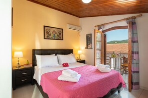 Double Room, Sea View (6 SIROCCO) | 高档床上用品、加厚床垫、特色装修、特色家居