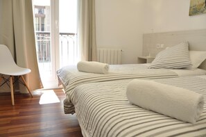 Premium-sengetøj, dundyner, senge med madrasser af memory foam, minibar