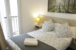 Comfort-dobbeltværelse - 1 dobbeltseng - ikke-ryger - fælles badeværelse | Premium-sengetøj, dundyner, senge med madrasser af memory foam, minibar