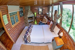 Comfort-Doppelzimmer, 1 Doppelbett, Gemeinschaftsbad, Stadtblick | Hochwertige Bettwaren, Daunenbettdecken, Pillowtop-Betten, Zimmersafe