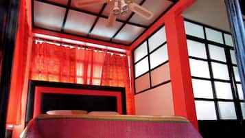 1 habitación, tabla de planchar con plancha y wifi gratis