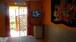 Standard Room, Balcony | 1 bedroom, premium bedding, desk - Panoramique Hotel (Sainte-Luce)