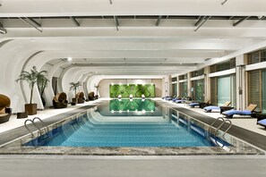 Piscine couverte