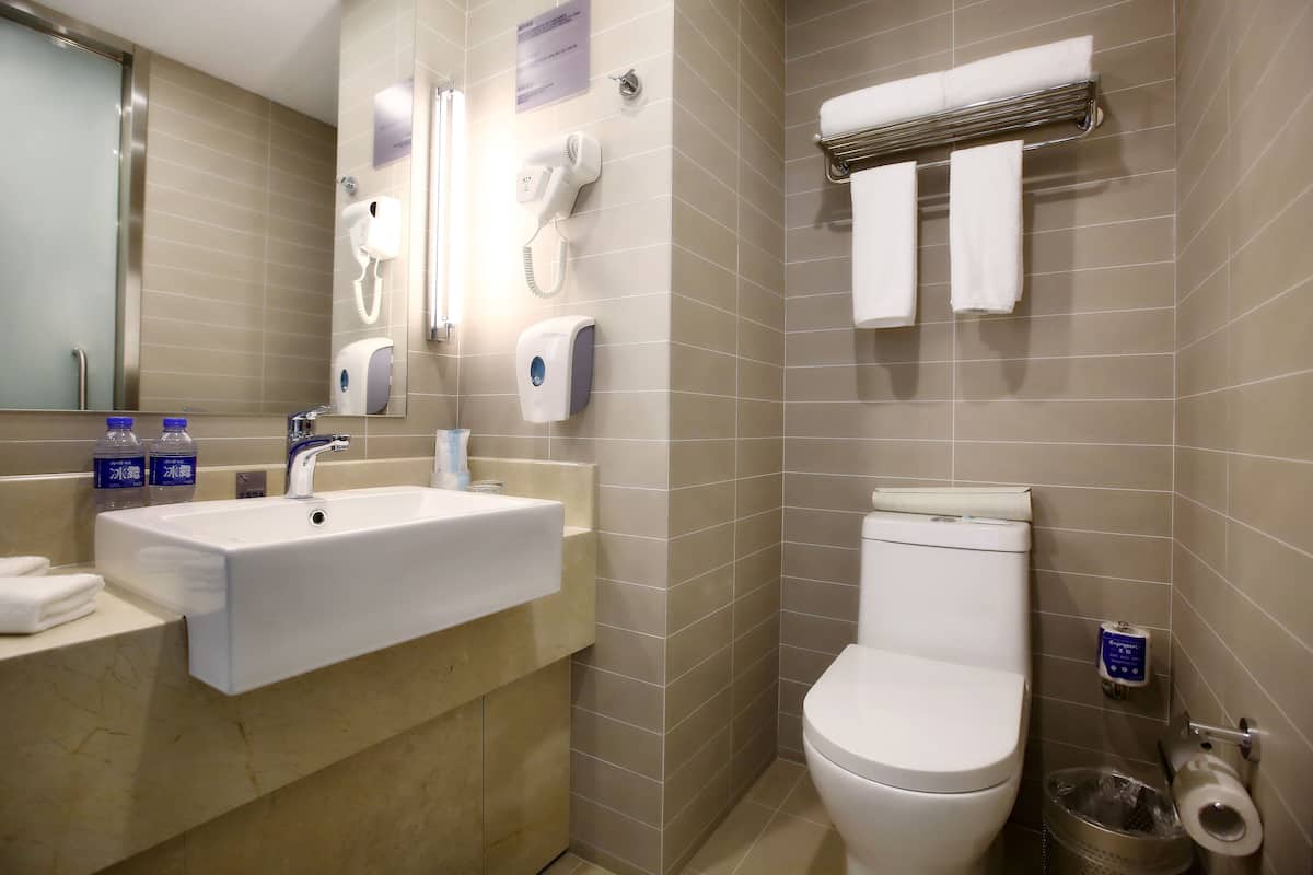 Minibar, in-room safe, desk, blackout curtains