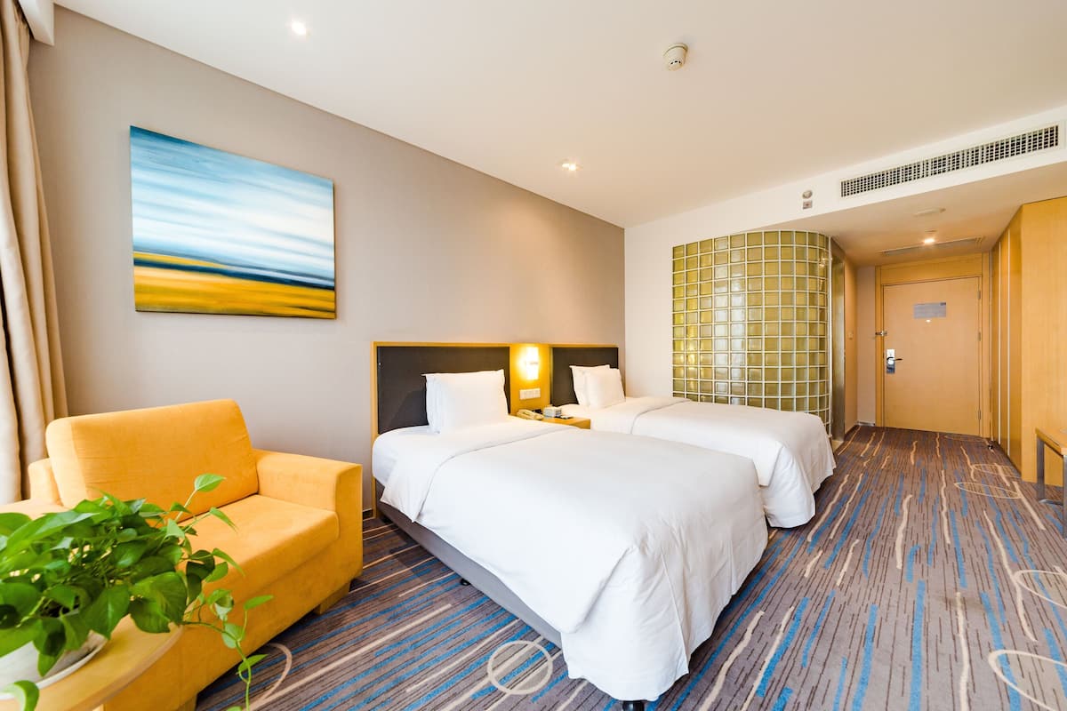 In-room safe, desk, blackout drapes, soundproofing