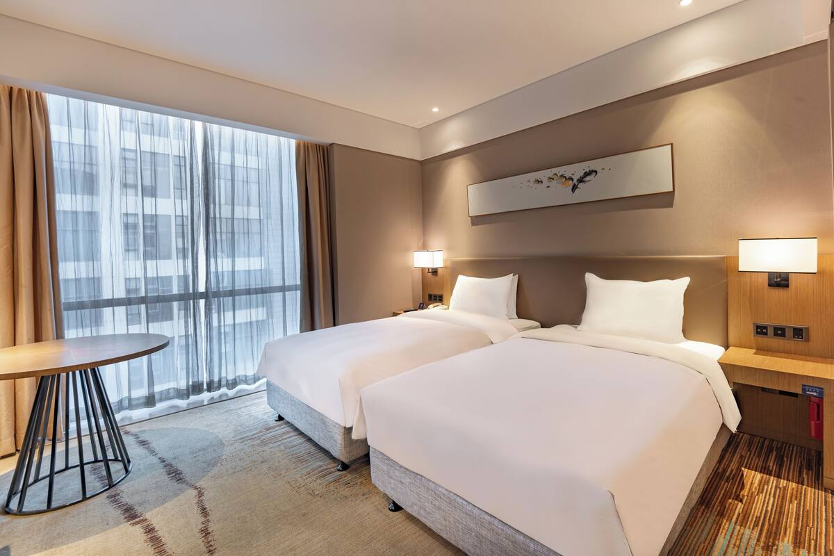 标准房, 2 张双人床 | 办公桌、笔记本电脑工作区、隔音、免费 WiFi