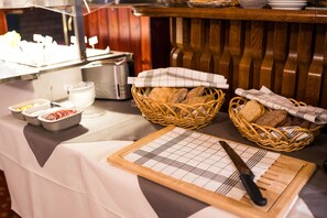 Breakfast area - Budget Hotel Raahe (Raahe)