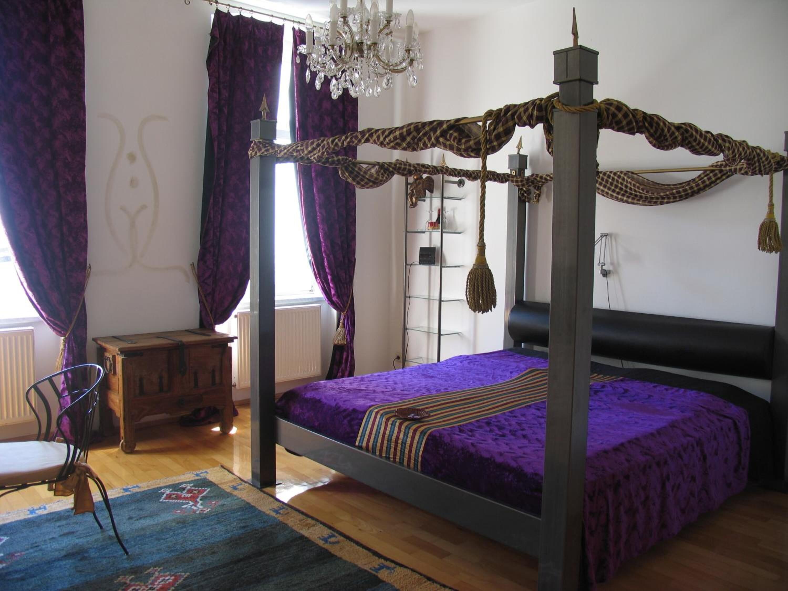 minibar, individually decorated, individually furnished, desk