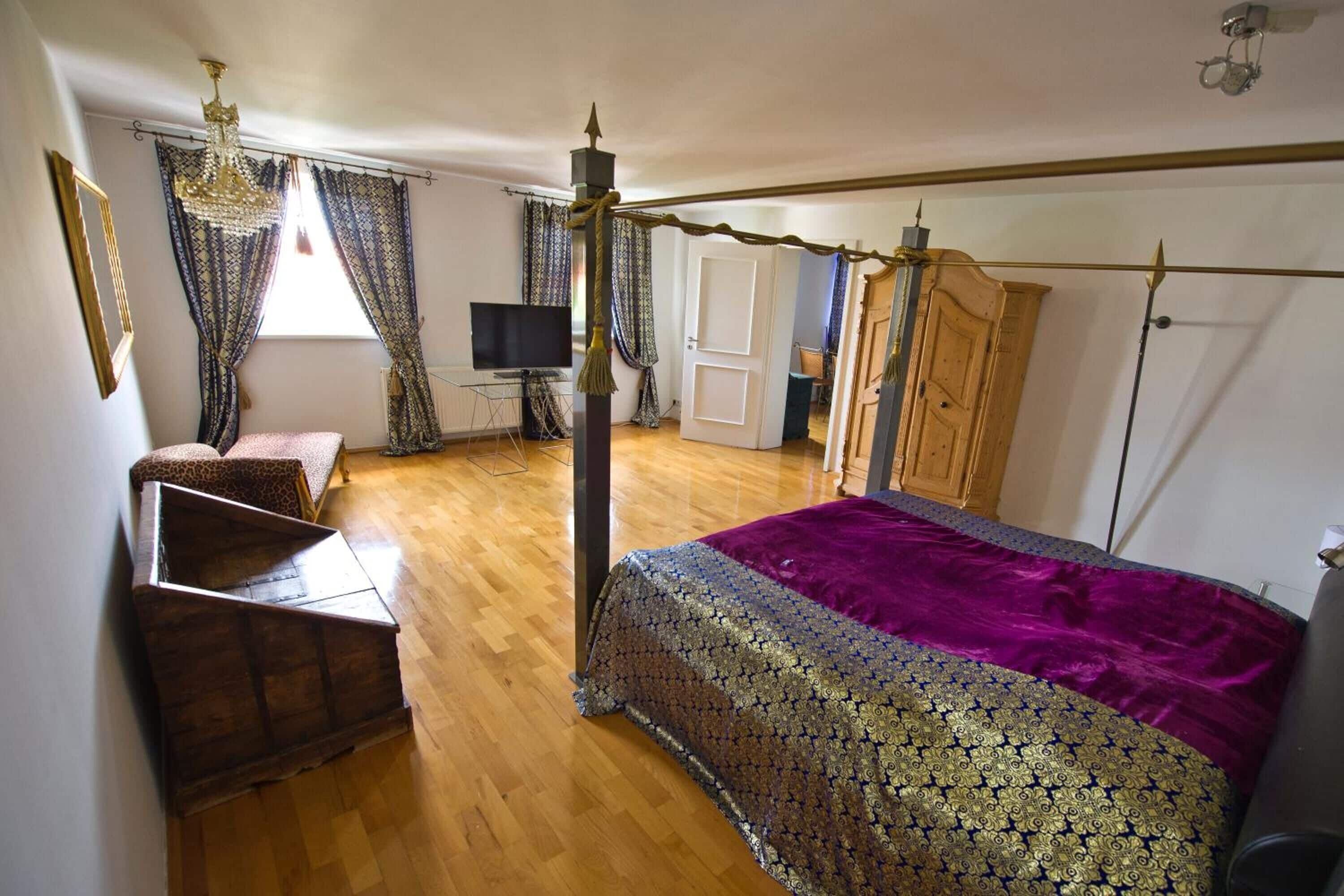 minibar, individually decorated, individually furnished, desk