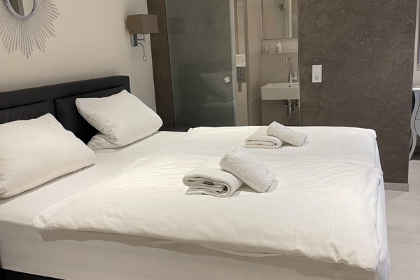 Double or Twin Room, Private Bathroom