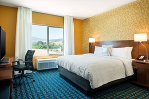 Bộ đồ giường kháng dị ứng, bàn, màn/rèm cản sáng 