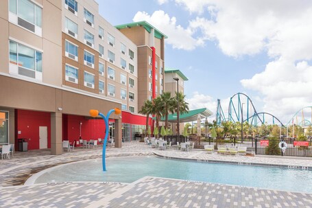 Holiday Inn Express Suites Orlando at SeaWorld, an IHG Hotel - Image 52