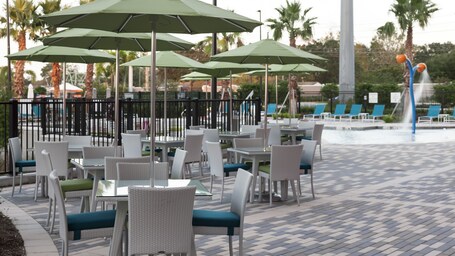 Holiday Inn Express Suites Orlando at SeaWorld, an IHG Hotel - Image 12