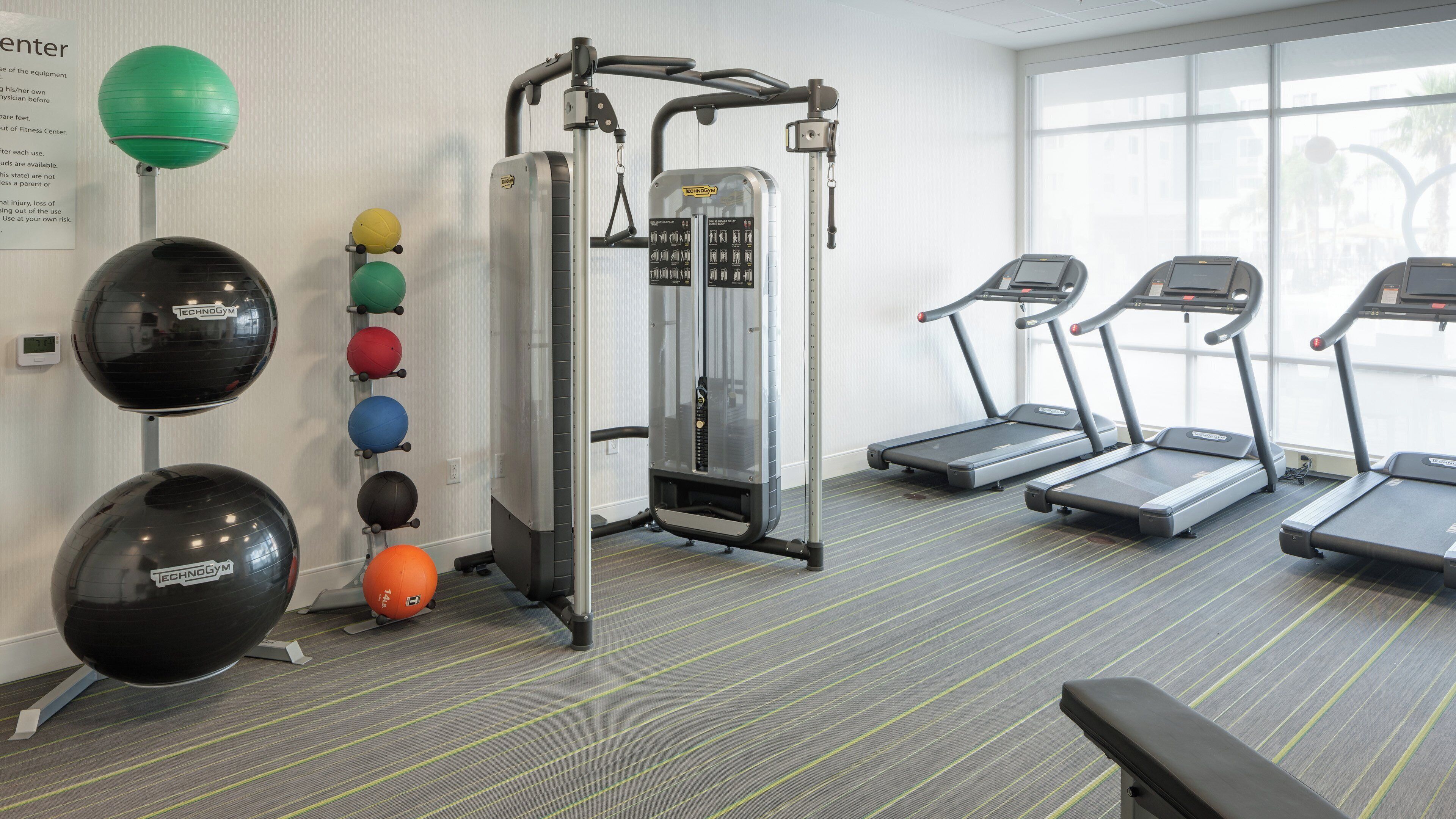 Photo - Holiday Inn Express & Suites Orlando at SeaWorld by IHG