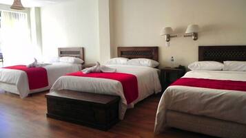 In-room safe, free WiFi