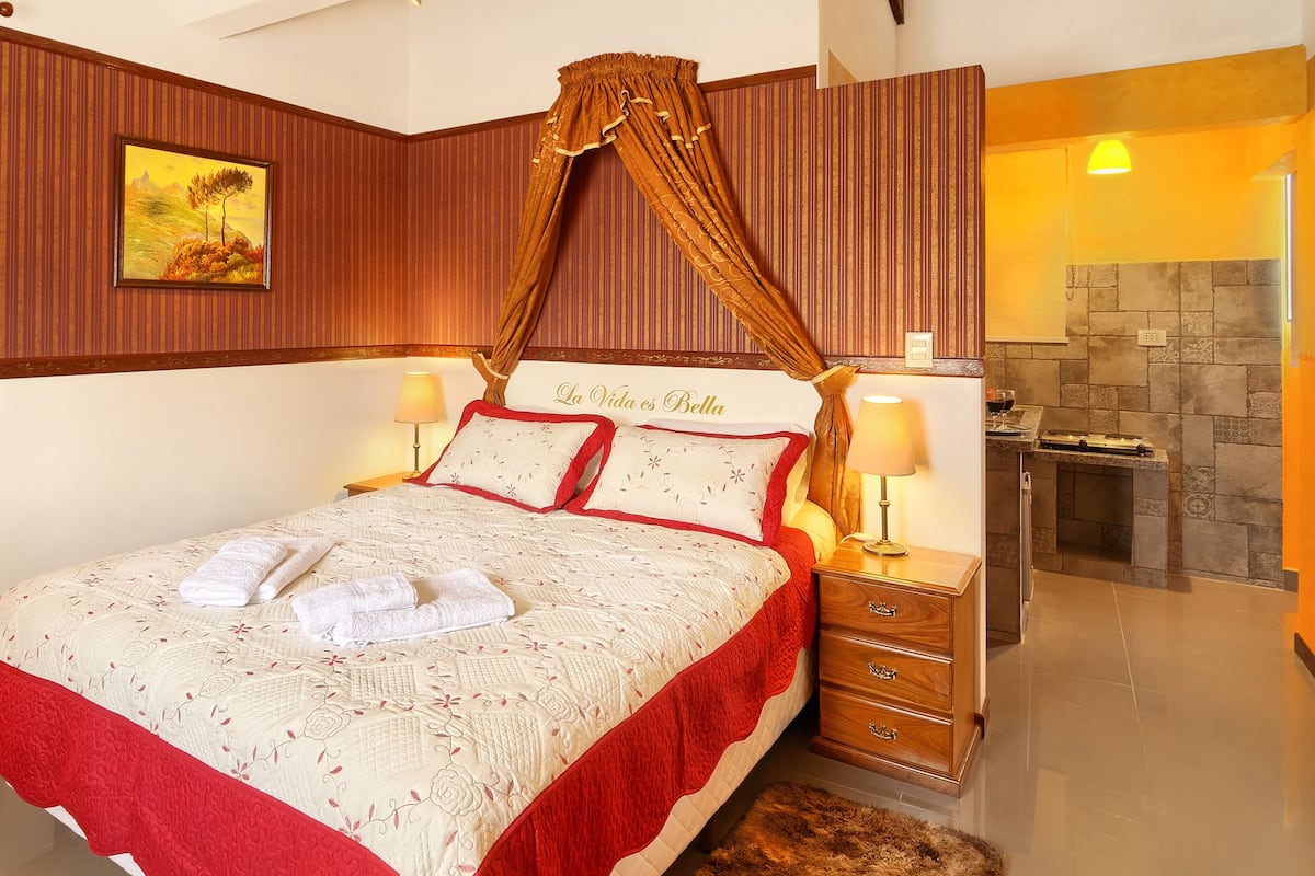 Superior Double Room, 1 Queen Bed, Balcony | Premium bedding, WiFi (free), bed sheets