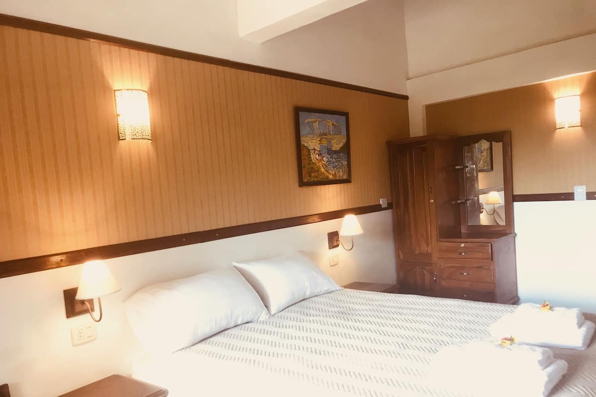 Double Room, Balcony, Mountain View | Premium bedding, WiFi (free), bed sheets