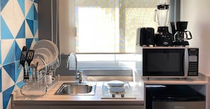 Business Studio Suite | Private kitchen - Hotel VIVE MX wtc CDMX, Trademark Collection by Wyndham (Mexico City)