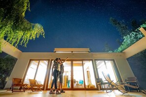 Luxury-Villa, 2 Schlafzimmer, Poolzugang, Flussblick
