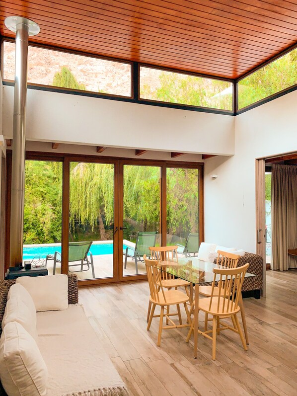 Luxury Villa, Private Pool, Beachfront | Dining room - Aldea del Valle (Paiguano)