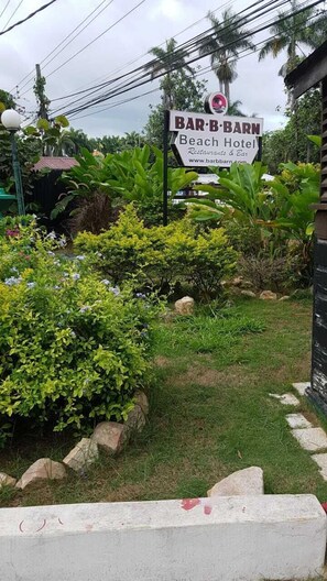 Garden - Bar-B-Barn Beach Hotel (Negril)