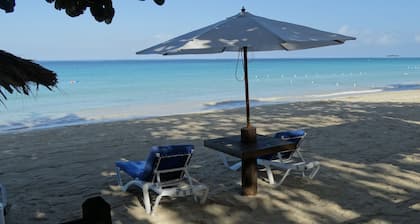 Bar-B-Barn Beach Hotel