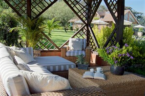 3 barer/lounger og bassengbar