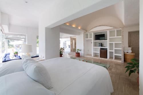 Luxury Villa, 5 Bedrooms, Partial Ocean View