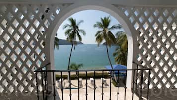 Villa, varias habitaciones | Vista del balcón