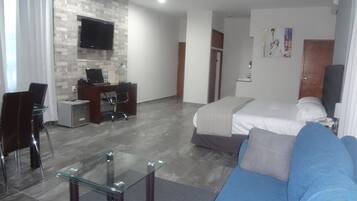 Master Suite | Caja de seguridad en la habitación y escritorio