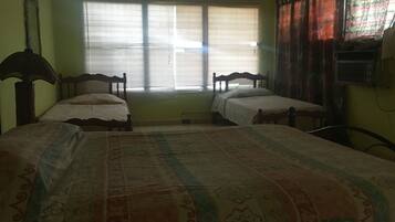 Family Double Room | Free WiFi