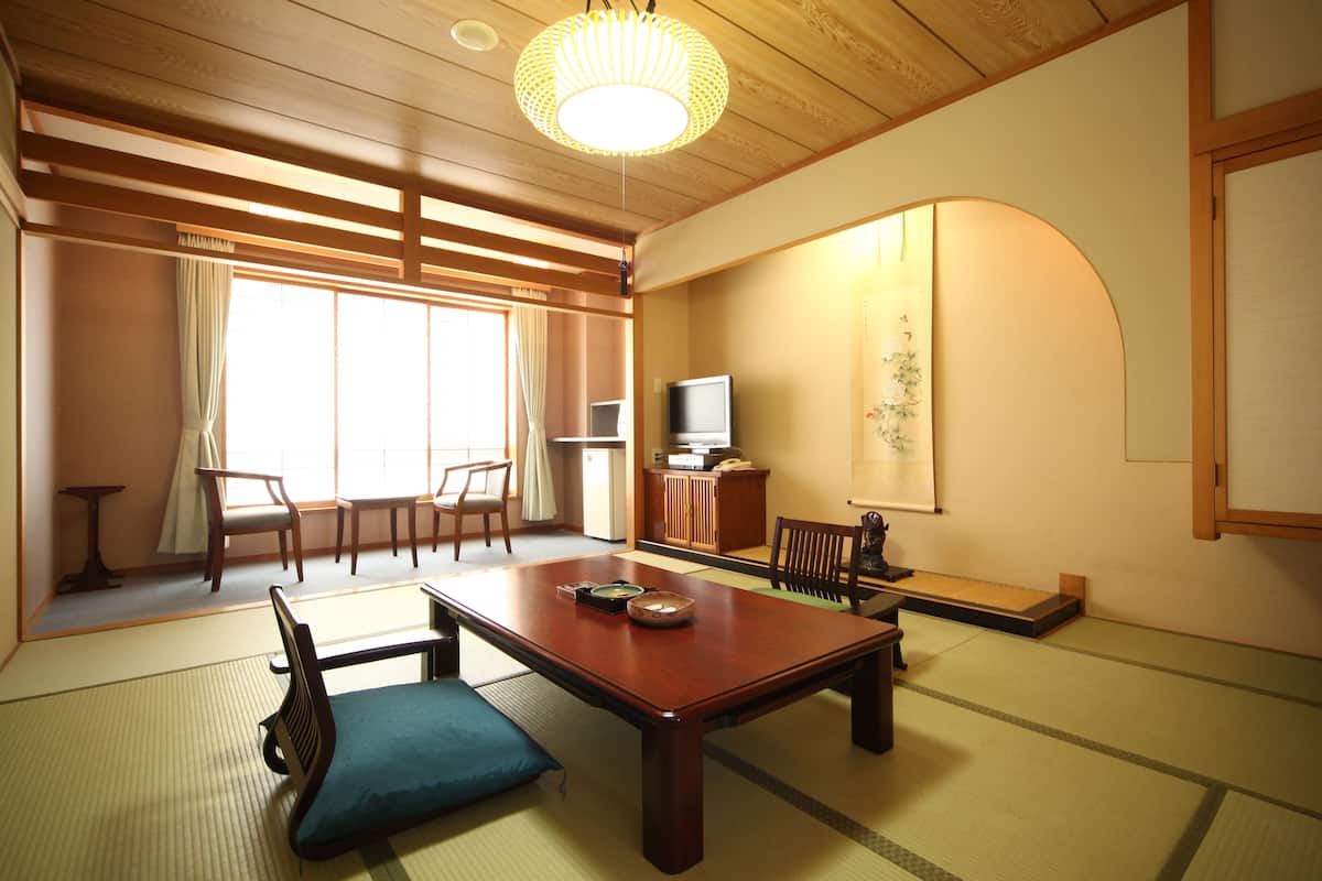 Japanese Style Room, Non Smoking | In-room safe