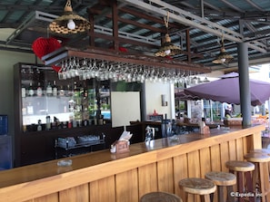 Bar (on property) - Coron Soleil Express Hotel (Coron)