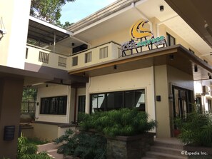 Front of property - Coron Soleil Express Hotel (Coron)