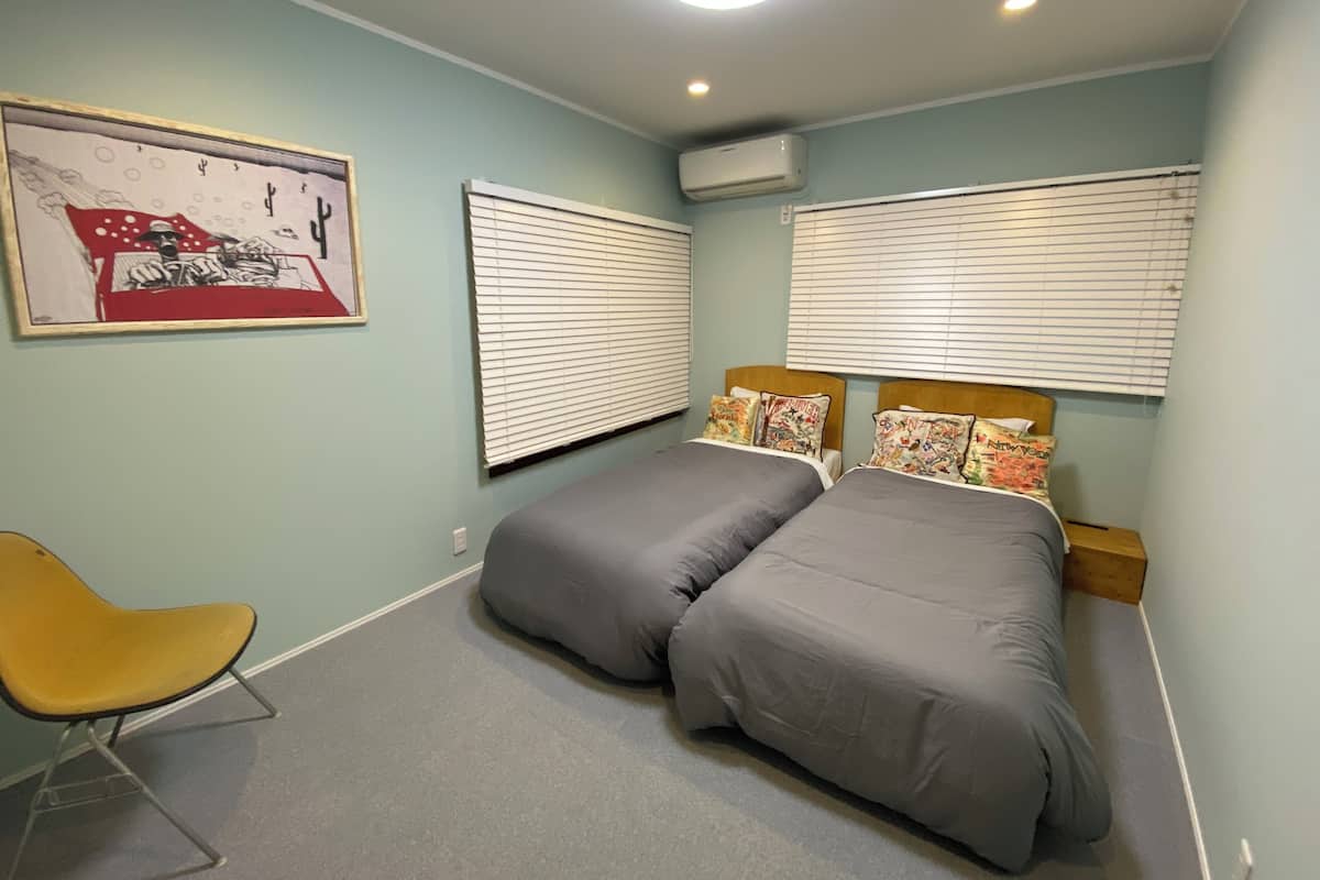 Quarto duplo | Wi-Fi de cortesia, roupa de cama