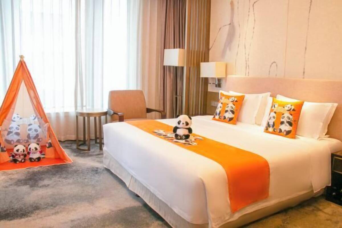 Minibar, in-room safe, desk, blackout curtains