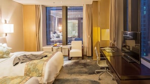 Deluxe Twin Room | Minibar, in-room safe, desk, blackout curtains - Yun Hotel Wuhan (Wuhan)