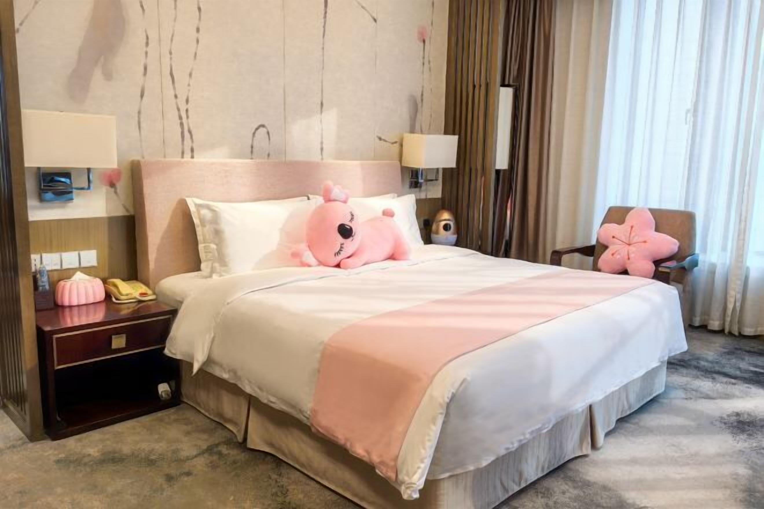 Minibar, in-room safe, desk, blackout drapes