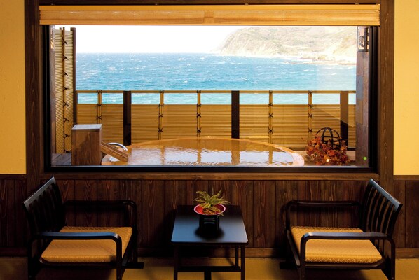 Ocean View Japanese Style Executive Room with Open-air Bath (Type A)
