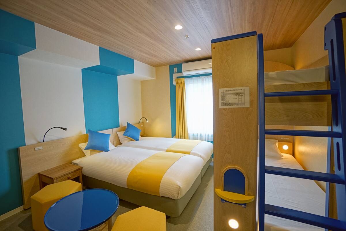Family & Leisure 4, Non Smoking (1 bunk bed and 1 twin bed) | In-room safe, free WiFi, bed sheets