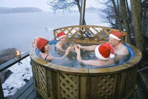 Outdoor spa tub - Äijälän Rusti Paratiisisaari (Naantali)